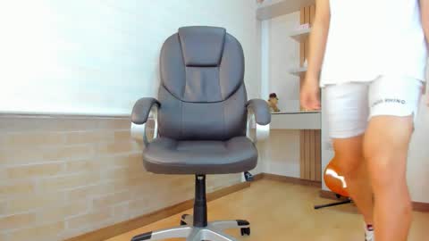 Tom Bardem online show from 12-21-25, 07:10