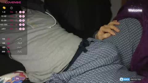 Snapshot of tomcatluca chatting on 01-11-25, 04:38 Tom Luca online show from 01-11-25, 04:38