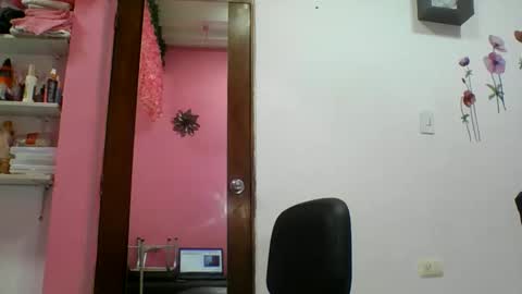 tomm online show from 10-20-25, 03:51