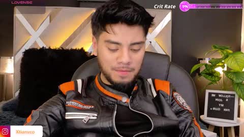 Snapshot of tommiduboiss chatting on 11-25-25, 04:01 Tommy Dubois online show from 11-25-25, 04:01