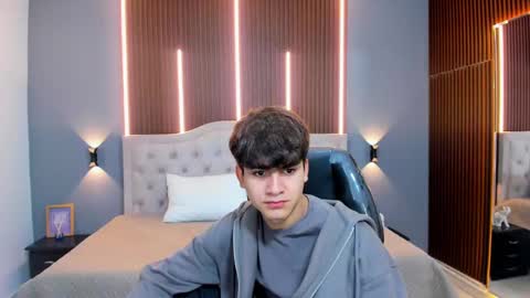 Tommy  online show from 10-03-25, 03:58