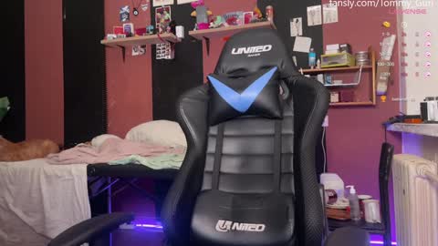 Tommy and Katana online show from 12-13-24, 06:38