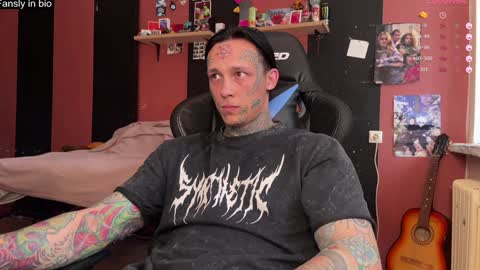 Tommy and Katana online show from 01-01-25, 08:56