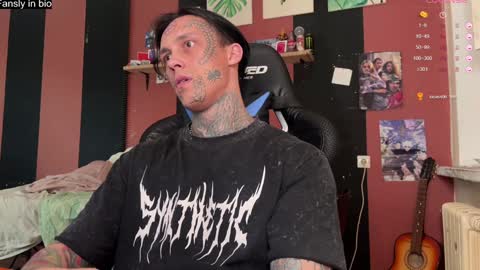 Tommy and Katana online show from 01-02-25, 03:19