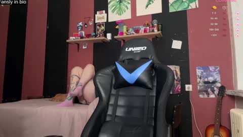 Tommy and Katana online show from 01-04-25, 03:07