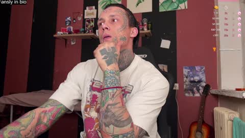 Tommy and Katana online show from 01-06-25, 09:54