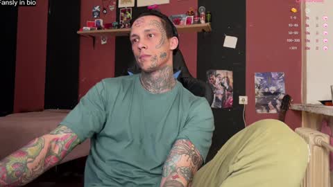 Tommy and Katana online show from 01-10-25, 03:06