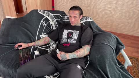 Tommy and Katana online show from 02-01-25, 09:43