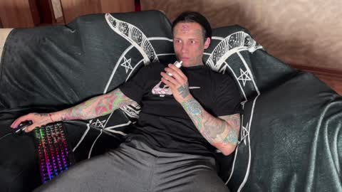 Tommy and Katana online show from 02-04-25, 04:39