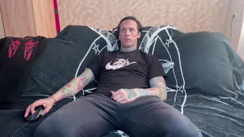 Tommy and Katana online show from 02-28-25, 05:37