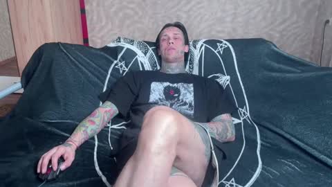 Tommy and Katana online show from 03-05-25, 06:44