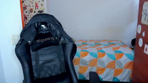 Twitter BreddTommy IG tommy bredd online show from 12-19-24, 07:51
