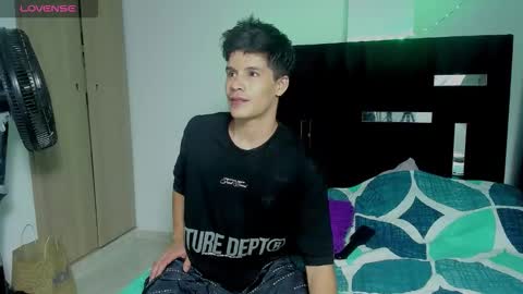   online show from 11-28-25, 09:23