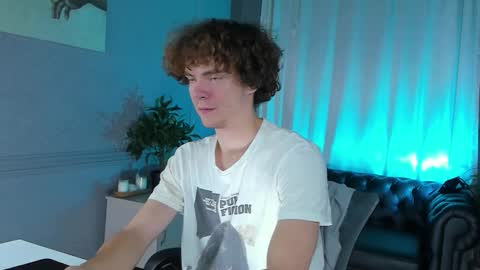 Tommy online show from 10-14-25, 03:13