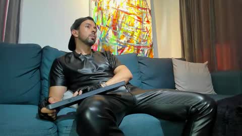 tommy_raym0ndg online show from 03-03-26, 09:21