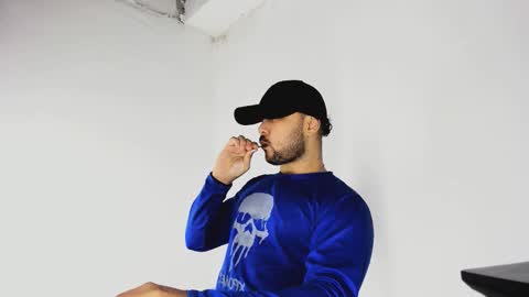 Snapshot of tommy_sccott chatting on 11-05-25, 09:59 tommy_sccott online show from 11-05-25, 09:59