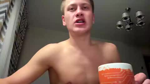 Snapshot of tommy_shak chatting on 02-18-25, 02:59 Tommy Shak online show from 02-18-25, 02:59