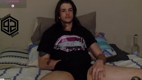 Tommy Sins online show from 10-29-25, 01:57