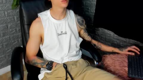 Tommy Slater online show from 11-12-25, 09:03