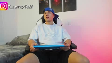 Snapshot of tommy_vm chatting on 01-22-25, 03:52 Tommy online show from 01-22-25, 03:52