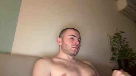 tommyflash_tut online show from 02-10-25, 08:42