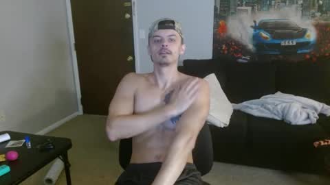 Snapshot of tommystrokes_ chatting on 09-11-25, 01:06 Tommy Strokes online show from 09-11-25, 01:06