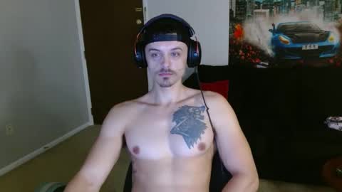 Snapshot of tommystrokes_ chatting on 10-04-25, 12:19 Tommy Strokes online show from 10-04-25, 12:19