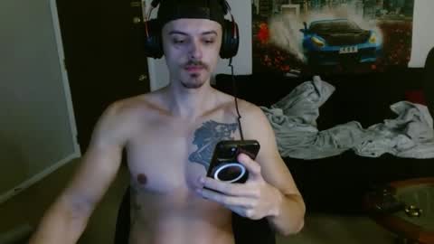 Snapshot of tommystrokes_ chatting on 10-07-25, 02:20 Tommy Strokes online show from 10-07-25, 02:20