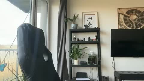 Thomas Fit online show from 11-14-25, 09:41