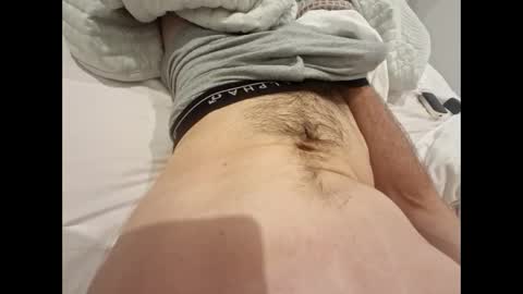 Snapshot of tomnomm chatting on 10-13-25, 03:56 tomnomm online show from 10-13-25, 03:56