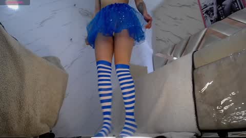leyla  online show from 12-19-24, 03:18