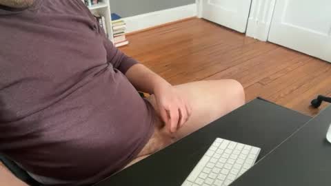 Snapshot of tompalmer886 chatting on 02-18-25, 05:10 tompalmer886 online show from 02-18-25, 05:10