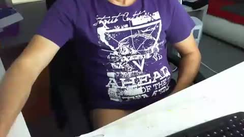 Tom online show from 11-08-25, 10:48