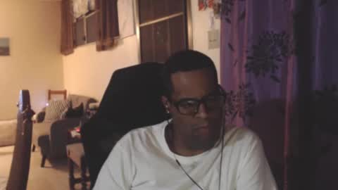 Antonio online show from 11-23-25, 02:11