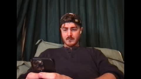 Snapshot of tonydigitt chatting on 11-25-25, 10:10 tonyd online show from 11-25-25, 10:10