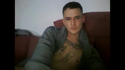 Snapshot of tonystrawberry chatting on 01-18-26, 04:49 tonystrawberry online show from 01-18-26, 04:49