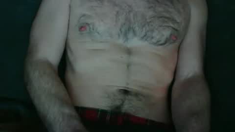 Snapshot of toocloudy chatting on 02-12-25, 03:29 toocloudy online show from 02-12-25, 03:29