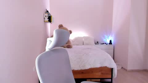 Snapshot of toohornyserj chatting on 02-14-25, 01:13 toohornyserj online show from 02-14-25, 01:13