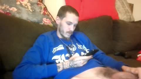 Snapshot of tootall803 chatting on 10-18-25, 03:24 TooTall803 online show from 10-18-25, 03:24