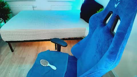 topcranberry online show from 09-24-25, 03:48