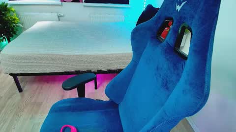 topcranberry online show from 10-15-25, 07:41