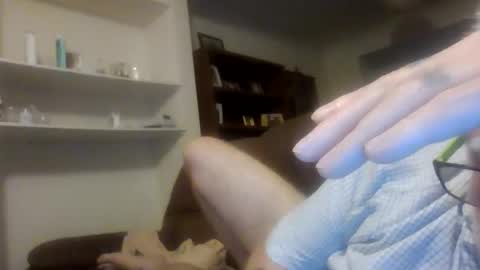 Snapshot of topfoxs30 chatting on 10-15-25, 04:07 topfoxs30 online show from 10-15-25, 04:07