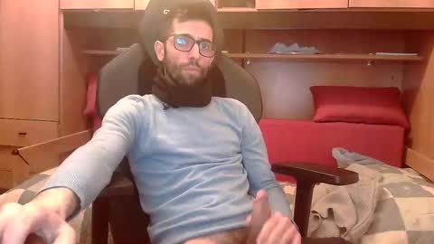 Snapshot of topg84 chatting on 02-07-25, 06:24 Topg84 online show from 02-07-25, 06:24