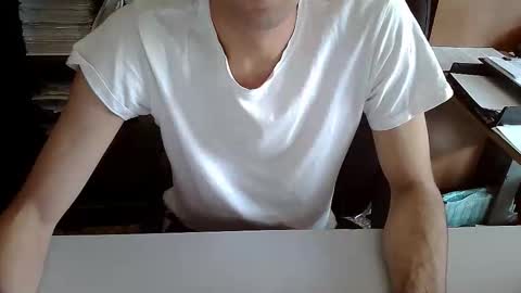 Snapshot of topg84 chatting on 09-28-25, 12:21 Topg84 online show from 09-28-25, 12:21