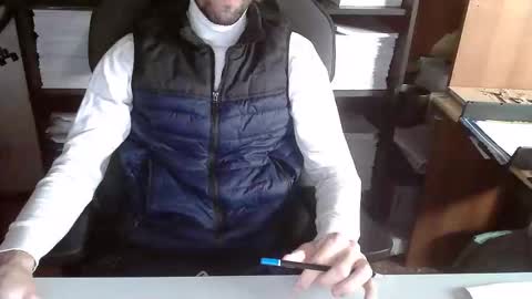 Snapshot of topg84 chatting on 10-12-25, 03:22 Topg84 online show from 10-12-25, 03:22