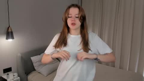 Kamilla online show from 11-12-25, 01:06