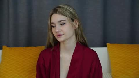 Bella online show from 10-06-25, 11:18