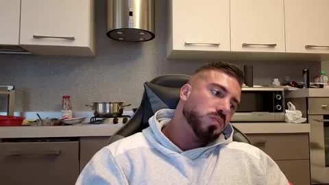 Snapshot of toro_arrapato chatting on 10-18-25, 03:13 toro_arrapato online show from 10-18-25, 03:13