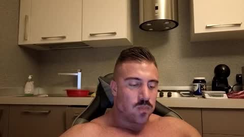 Snapshot of toro_arrapato chatting on 10-26-25, 06:58 toro_arrapato online show from 10-26-25, 06:58