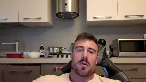 Snapshot of toro_arrapato chatting on 11-05-25, 03:01 toro_arrapato online show from 11-05-25, 03:01